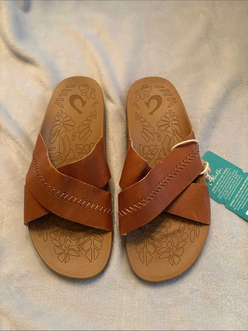OluKai Women’s Chestnut Brown Crisscross Slide Sandals
